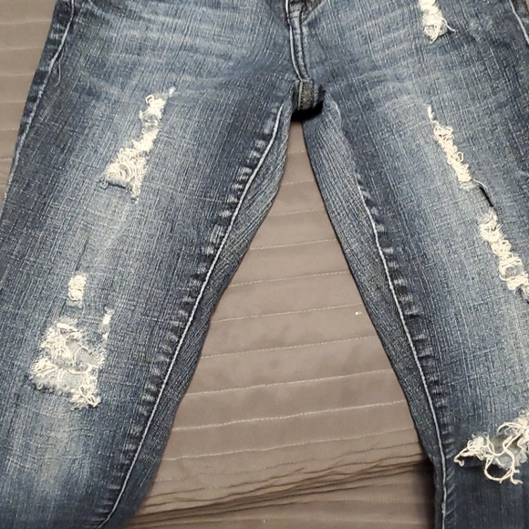 Capris - Picture 2 of 4